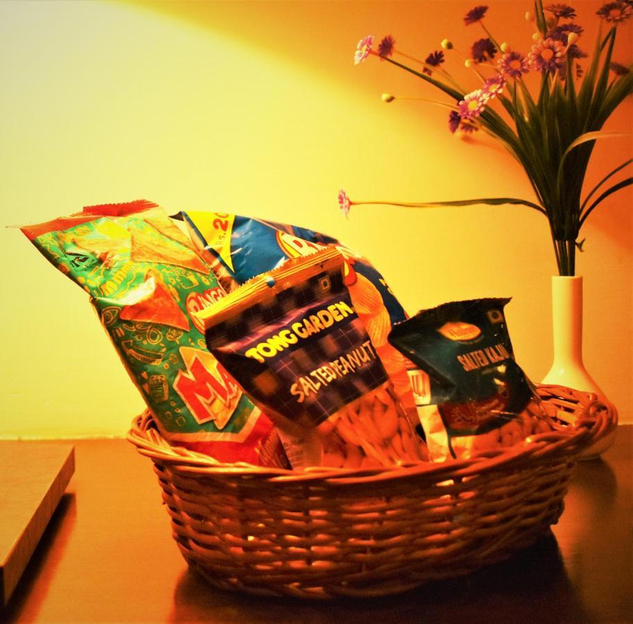 Hotel Gis Select Banjara Hill Hyderabad Esterno foto