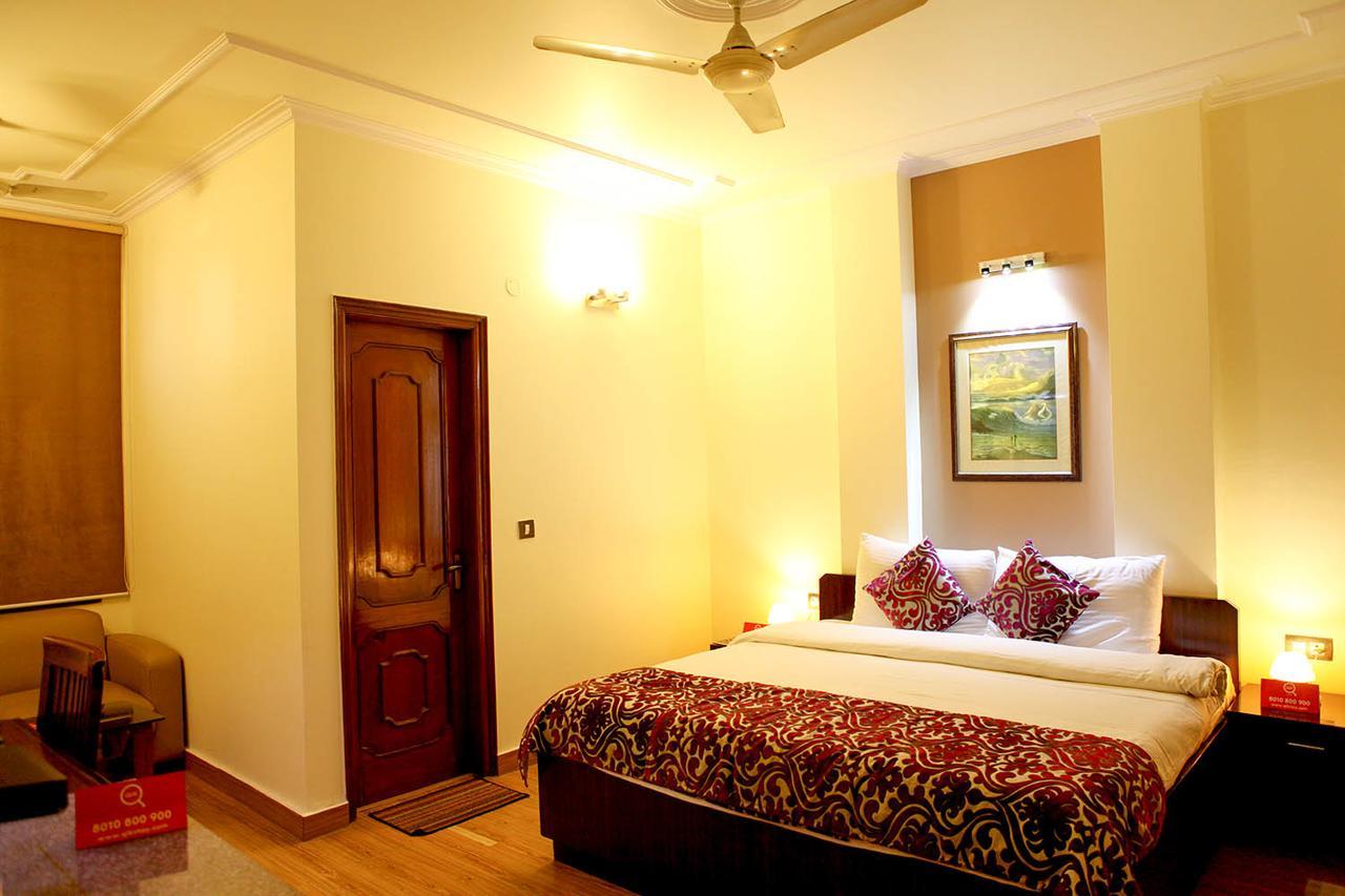 Hotel Gis Select Banjara Hill Hyderabad Esterno foto